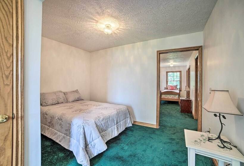 Family Friendly Retreat On Long Noble Lake!