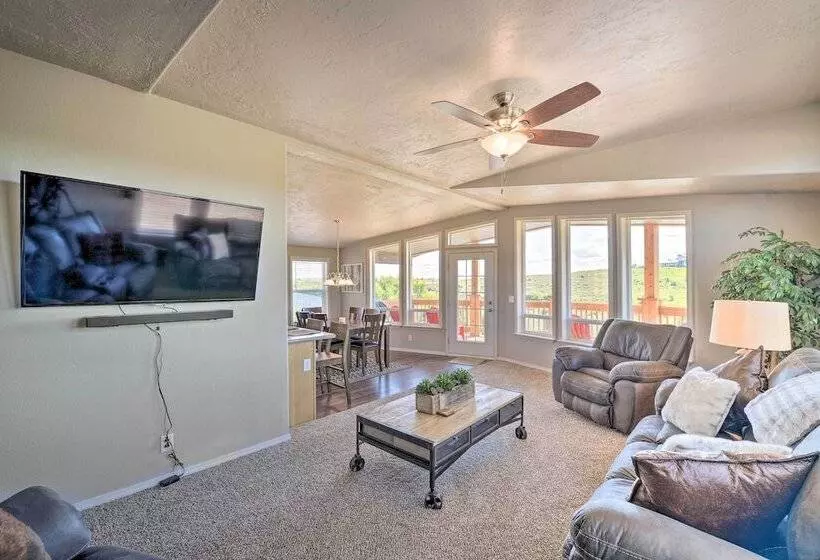 Griffel River Ranch W/ Views   An Anglers Dream!