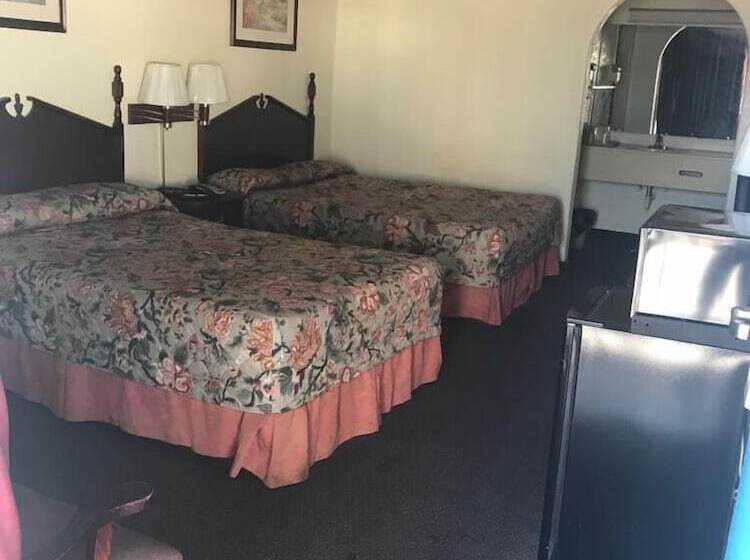 Otel Executive Inn & Suites