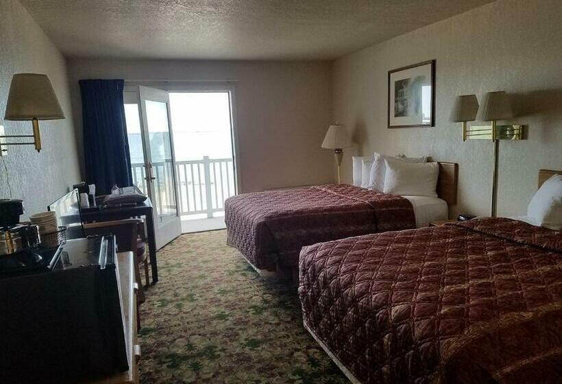 Blue Water Beachfront Hotel & Waterpark