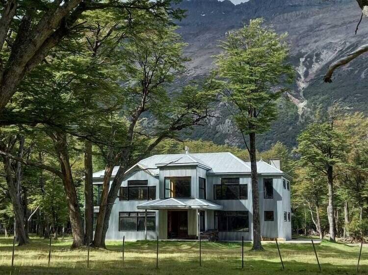 هتل Refugio De Glaciares