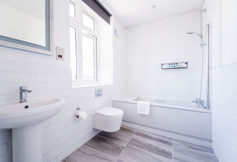 فندق Woodman Pub