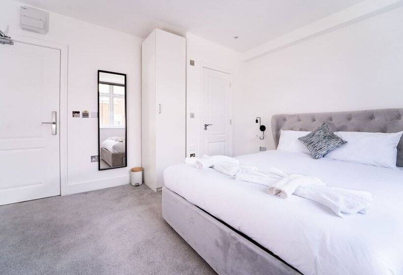 فندق Woodman Pub