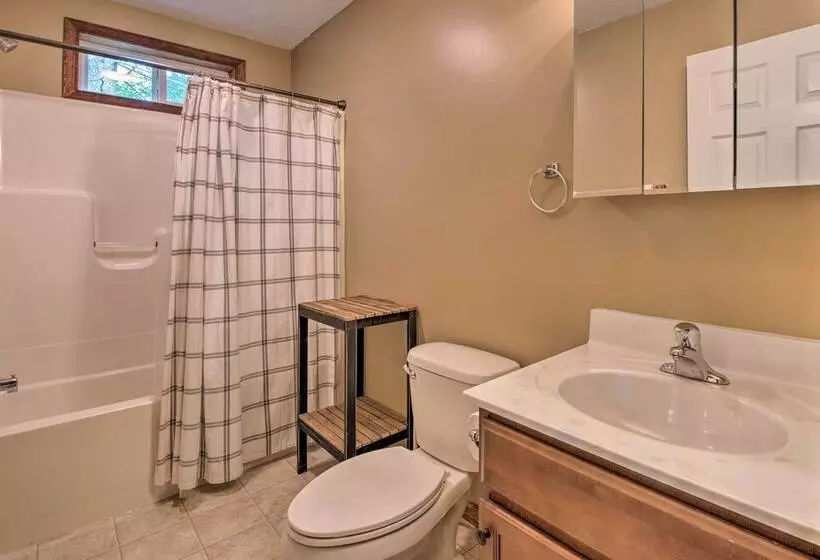 2 Mi To Lake Harmony: Gem W/ Game Room & Deck