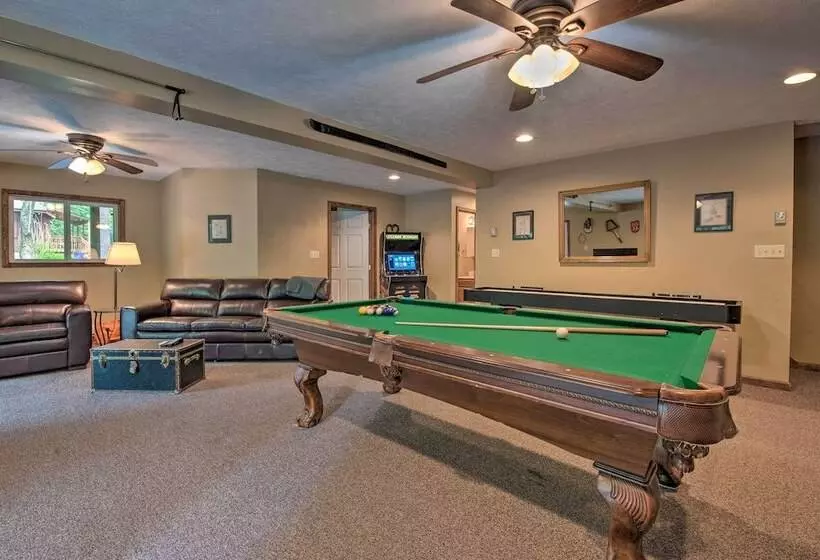 2 Mi To Lake Harmony: Gem W/ Game Room & Deck