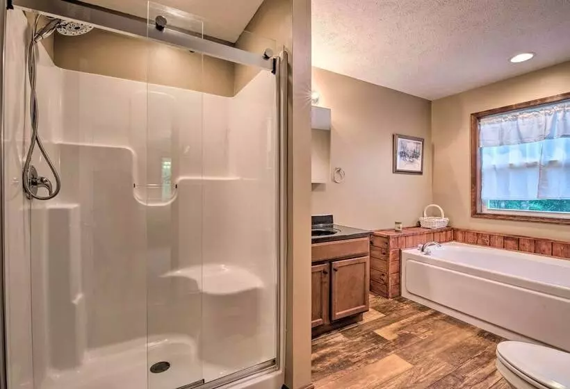 2 Mi To Lake Harmony: Gem W/ Game Room & Deck