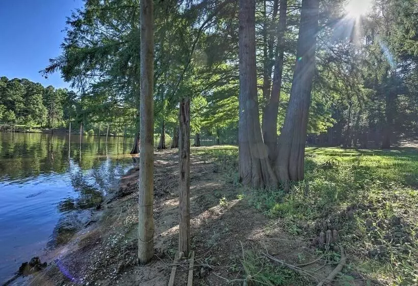 Lake O The Pines Retreat W/ Water Access!