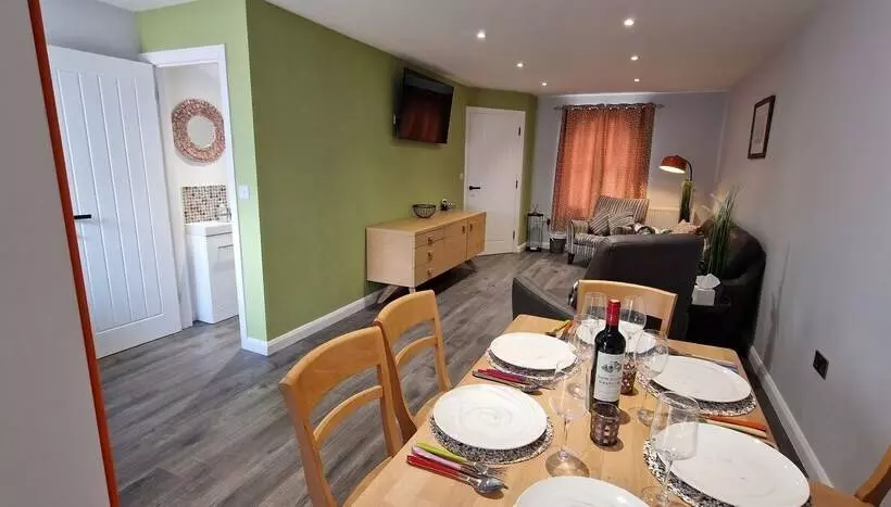 Luxury Sea View Modernised Pembrokeshire Cottage