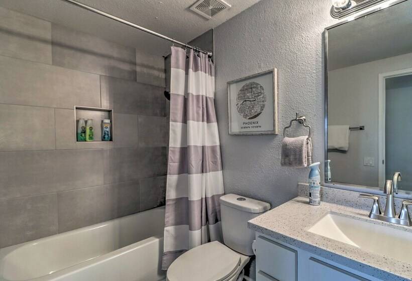 Mesa Retreat W/ Fenced Yard, Walk To Sloan Park!