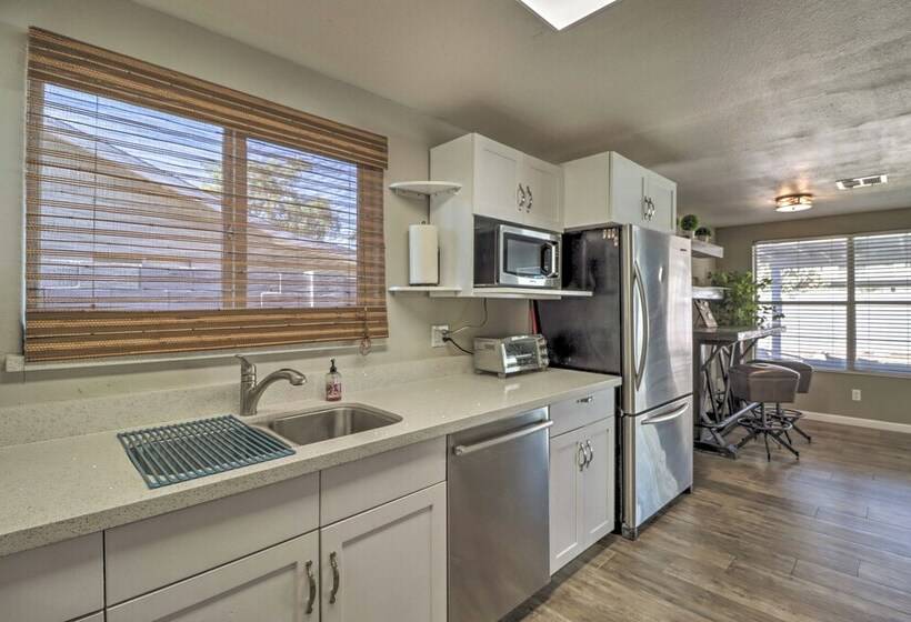 Mesa Retreat W/ Fenced Yard, Walk To Sloan Park!