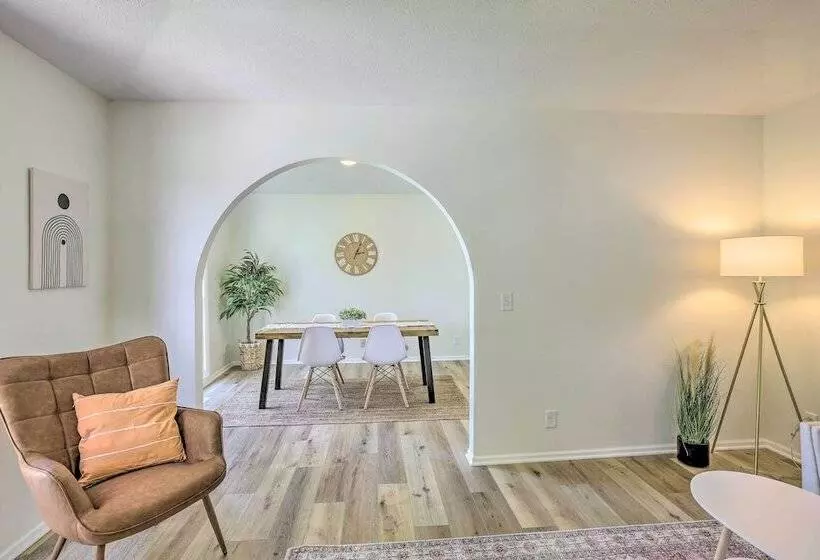 Modern Boho Gem: Yard + 10 Mi To Baxter Arena