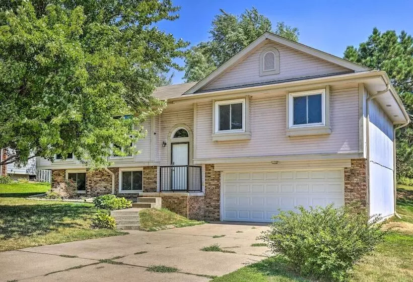 Modern Boho Gem: Yard + 10 Mi To Baxter Arena