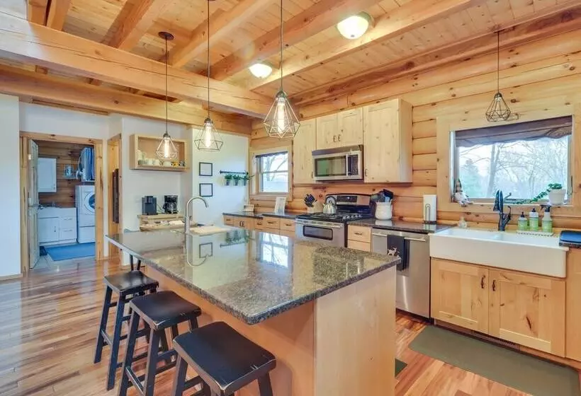 Modern Log Cabin W/ Rec Room, Steps To Lake!