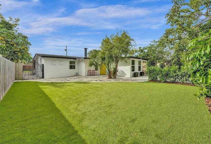 Пансион Casa Sueno 3br Home With Saltwater Pool