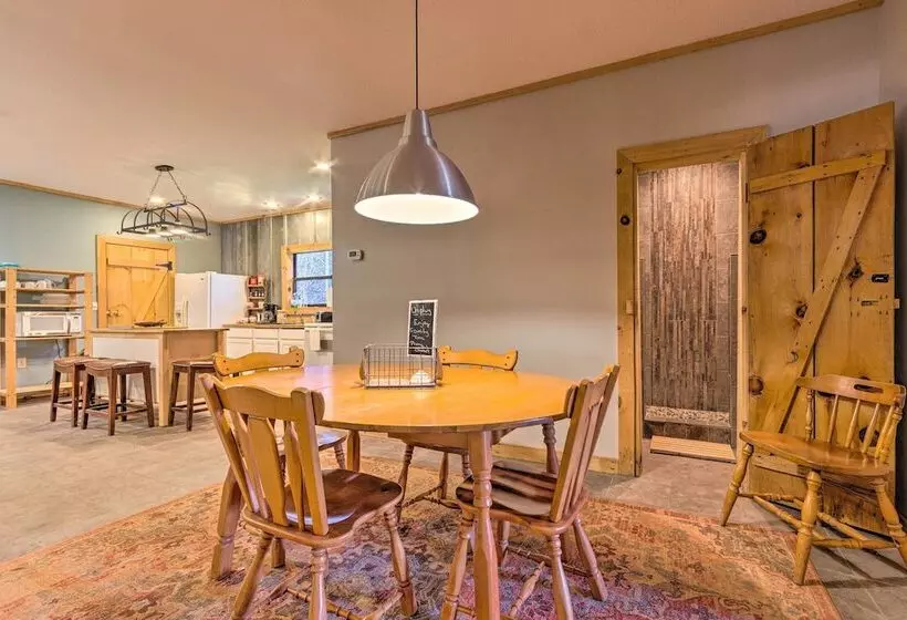 Cherokee Nat L Forest Retreat: Renovated Cabin!