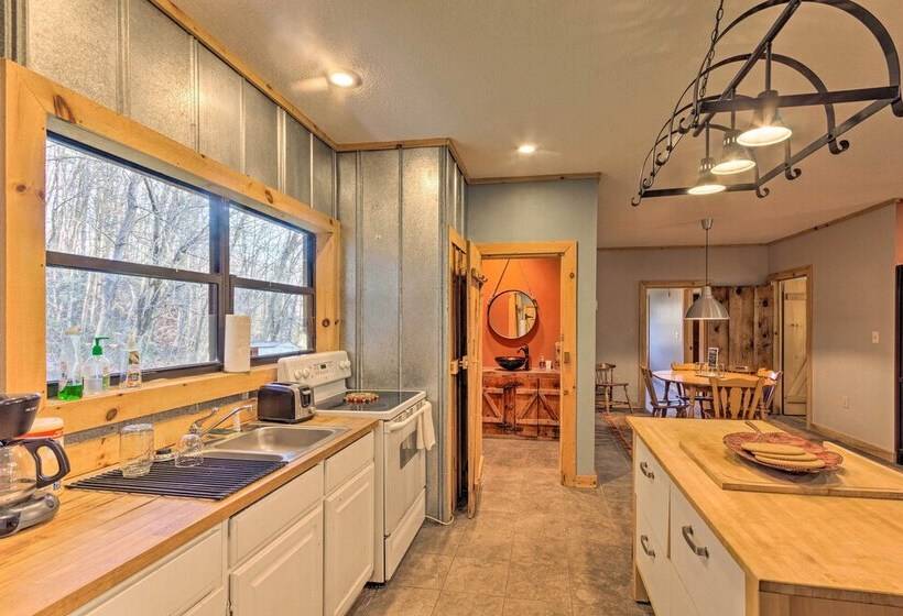 Cherokee Nat L Forest Retreat: Renovated Cabin!