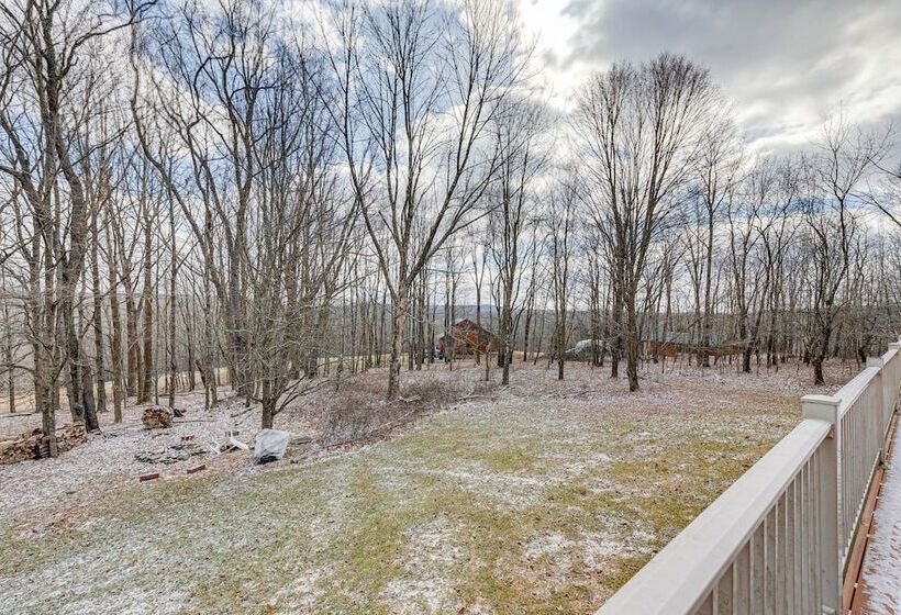 2 Mi To Elk Mountain: Poconos Escape On 11 Acres!
