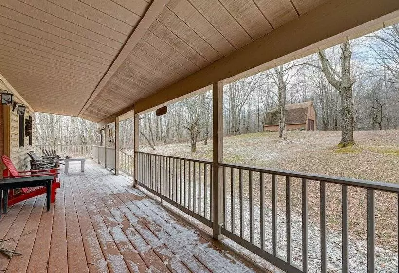 2 Mi To Elk Mountain: Poconos Escape On 11 Acres!