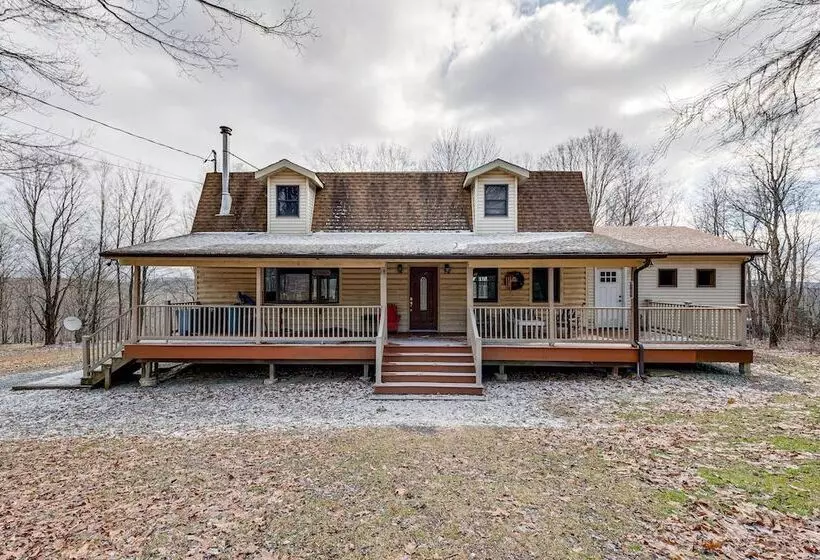 2 Mi To Elk Mountain: Poconos Escape On 11 Acres!