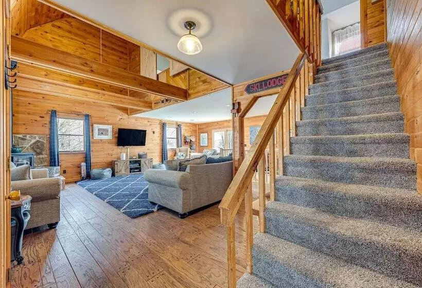 2 Mi To Elk Mountain: Poconos Escape On 11 Acres!