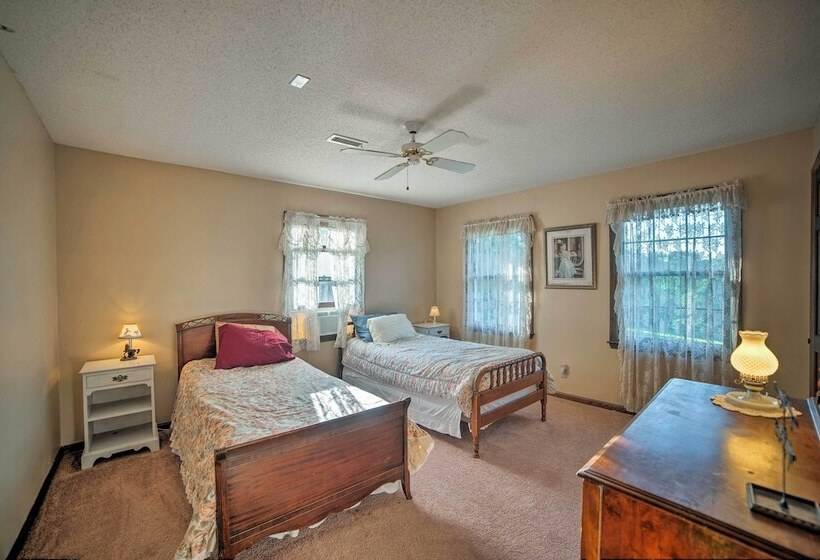 Dayton Home W/ Pool & Deck On 37 Private Acres!