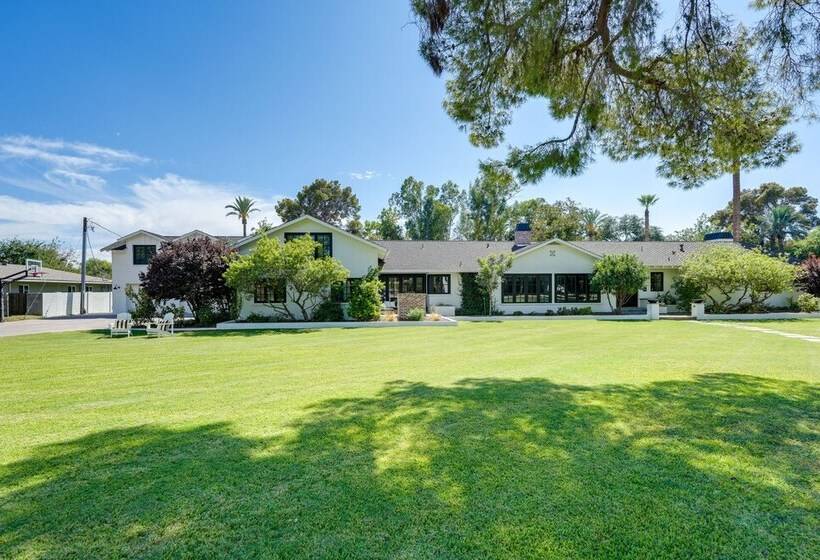 Pet Friendly Phoenix Retreat ~ 5 Mi To Downtown!