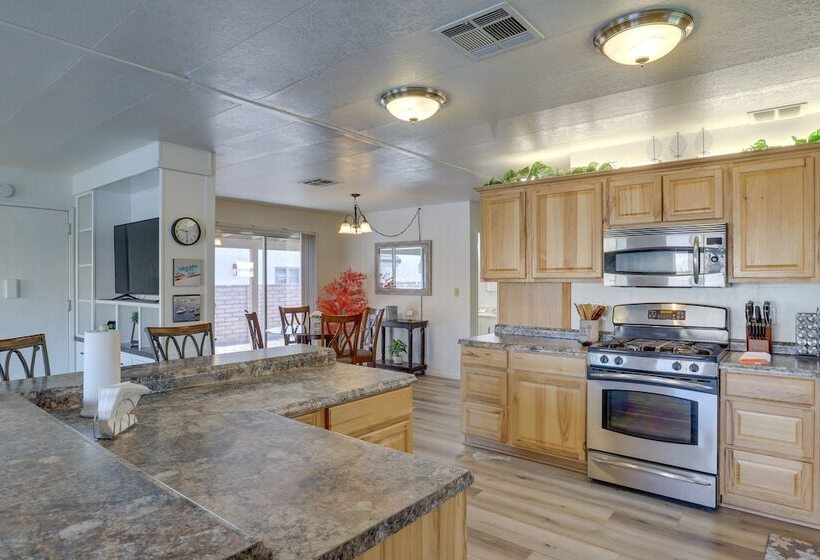 Riverfront Bullhead City House W/ Balcony!