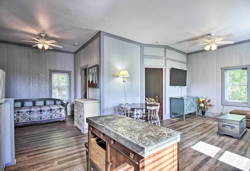 Rural Pine River Cabin: Snowmobile + Snowshoe