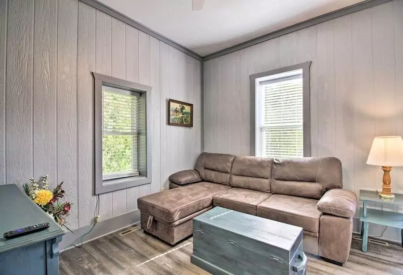 Rural Pine River Cabin: Snowmobile + Snowshoe