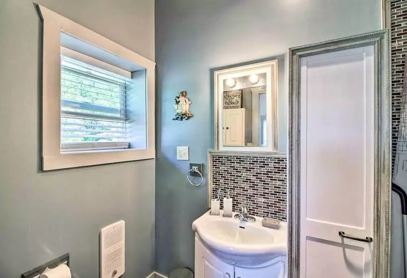 Rural Pine River Cabin: Snowmobile + Snowshoe