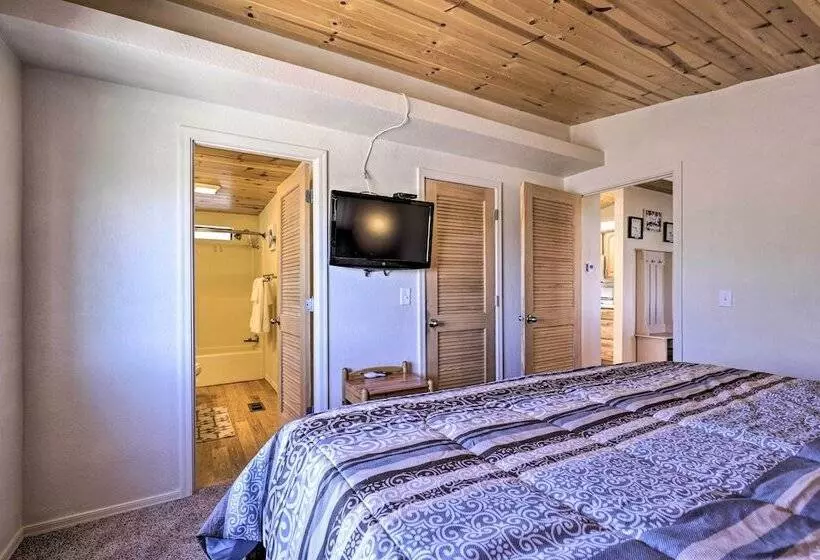 Rustic Bullhead City Retreat W/ Porch & Views