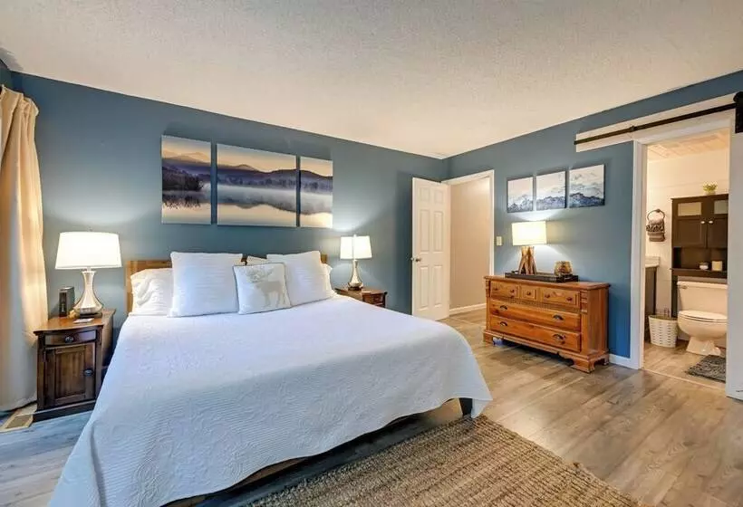 Sapphire Valley Cabin W/ Private Mountain Views!