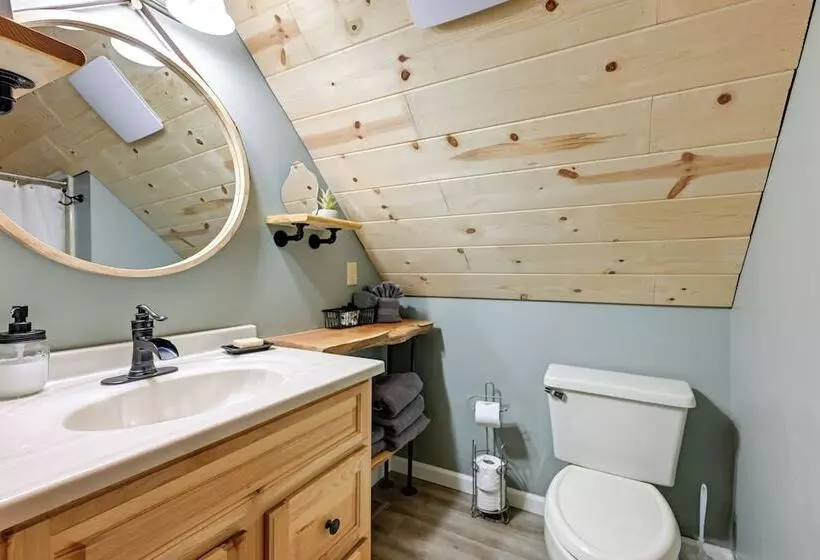 Sapphire Valley Cabin W/ Private Mountain Views!