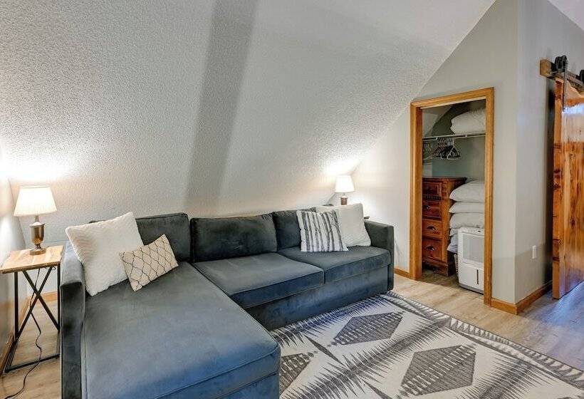 Sapphire Valley Cabin W/ Private Mountain Views!