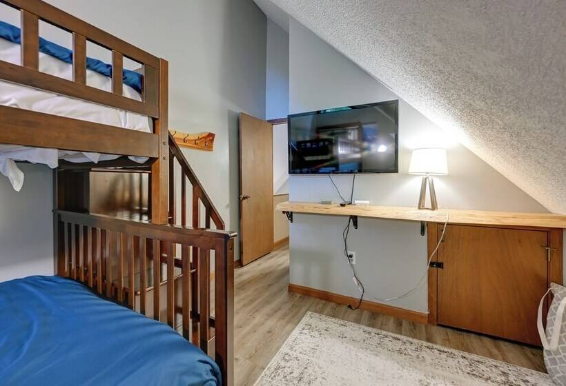 Sapphire Valley Cabin W/ Private Mountain Views!