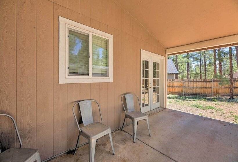 Fenced Yard, Fire Pit: Quiet Show Low Home!