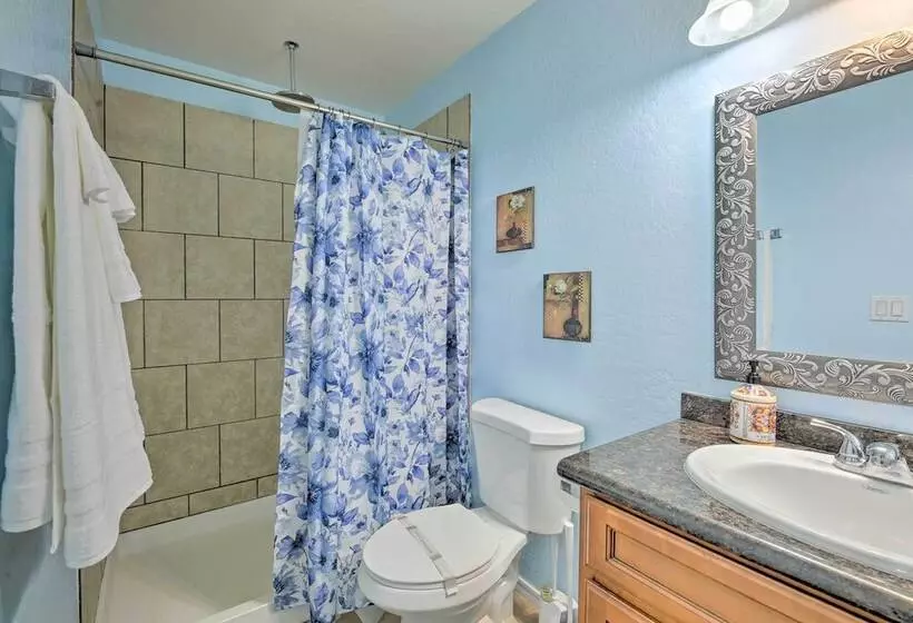 Fenced Yard, Fire Pit: Quiet Show Low Home!