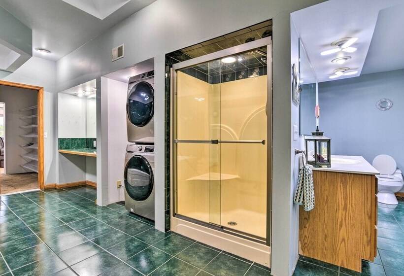 Spacious Algonac Home W/ St Clair River Views