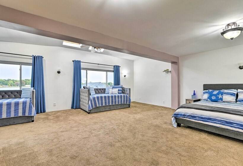 Spacious Algonac Home W/ St Clair River Views