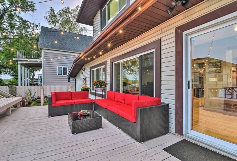 Spacious Algonac Home W/ St Clair River Views