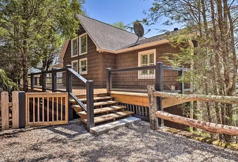 Stunning Highlands Escape W/ Fireplace & Game Room