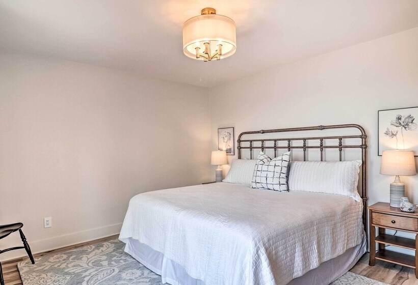 Stunning Highlands Escape W/ Fireplace & Game Room