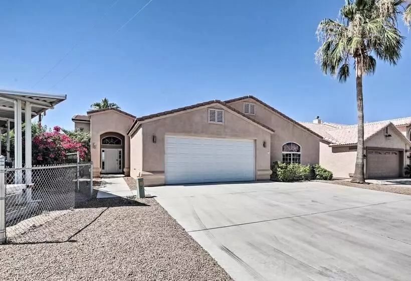 Sun Soaked Colorado River Haven   Walk To Beaches!