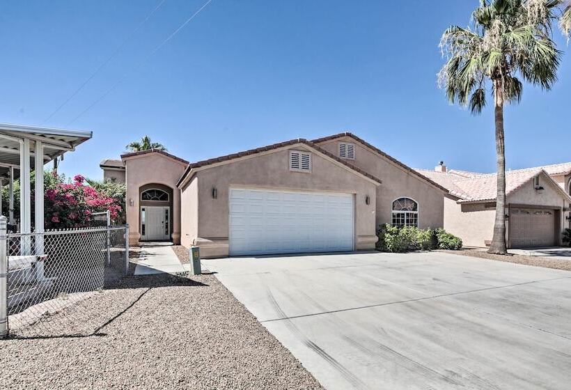 Sun Soaked Colorado River Haven   Walk To Beaches!