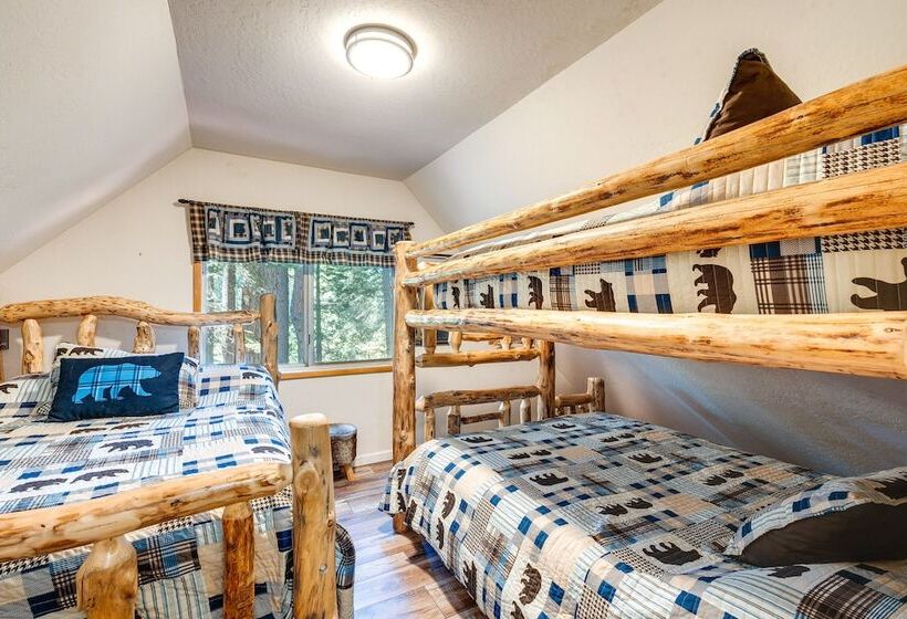 Arnold Cabin W/ Deck: Near White Pines Lake