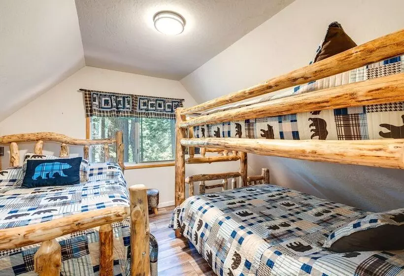 Arnold Cabin W/ Deck: Near White Pines Lake
