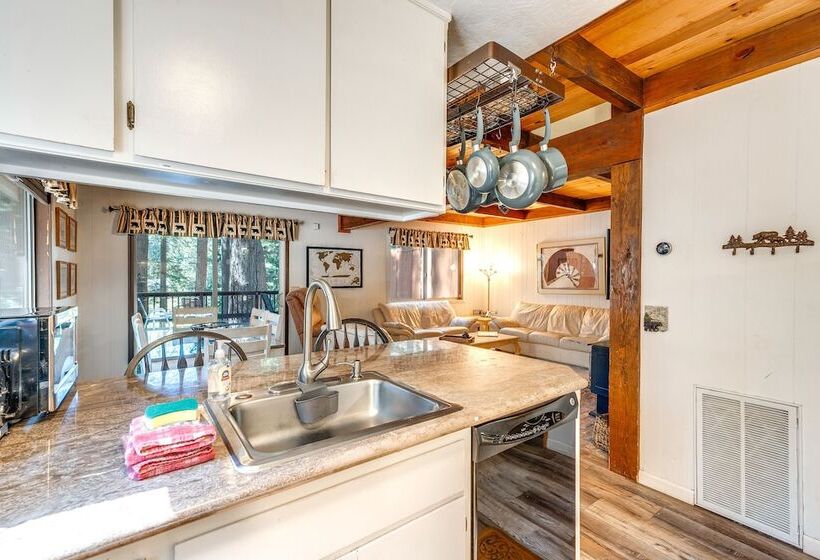 Arnold Cabin W/ Deck: Near White Pines Lake