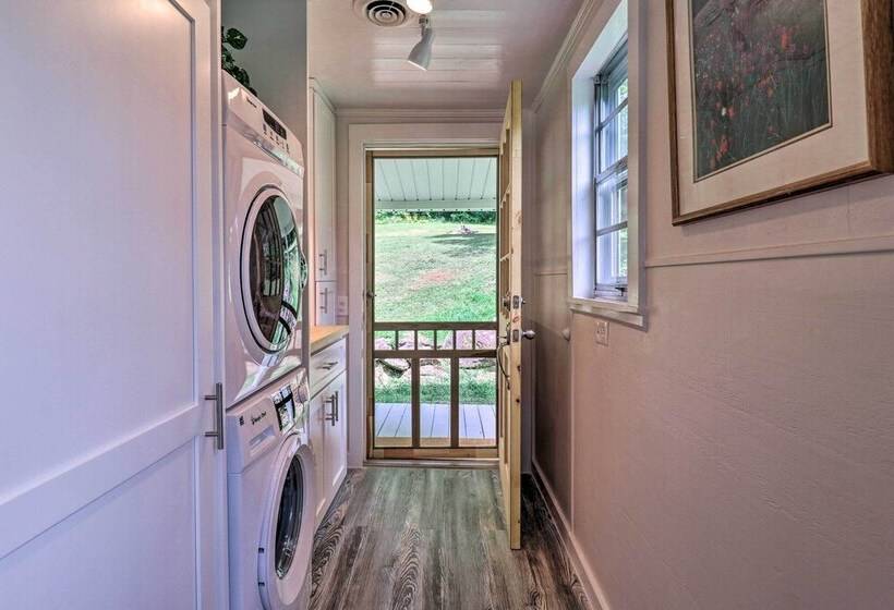 Candler Cabin W/ Deck & Mount Pisgah Views!