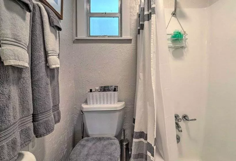 Candler Cabin W/ Deck & Mount Pisgah Views!