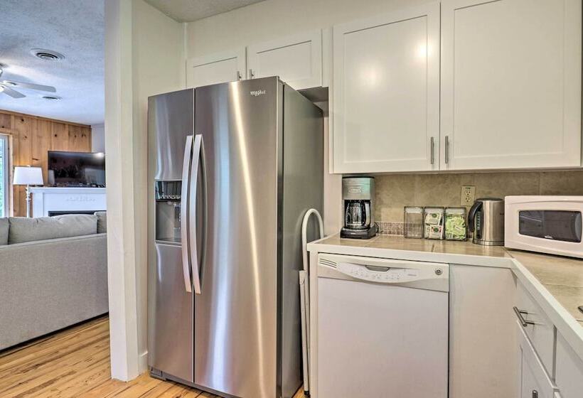 Candler Cabin W/ Deck & Mount Pisgah Views!